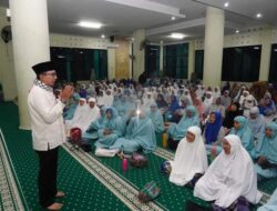 Bupati Eka Putra Hadiri Magrib Mengaji di Nagari Pagaruyung