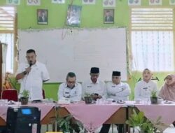 Pisah Sambut Kepala Sekolah SDN 29 Payakumbuh, Ketua Komite Rudi Arnel Sampaikan Selamat
