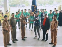 Pj Wali Kota Payakumbuh Lepas Tim Minang Sejagat FC U-13 Dan U-15 Menuju Piala Soeratin Nasional