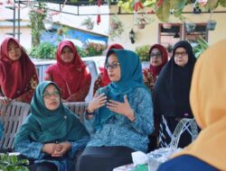 Lakukan Monev, Ketua TP-PKK Lasta Jasman Apresiasi Ibu-Ibu Kelompok Dasawisma Kota Payakumbuh