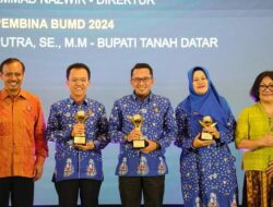 Berkah Ramadhan, Bupati Eka Putra Raih Top BUMD Awards 2024