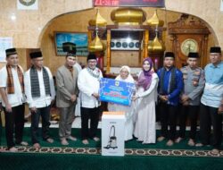 TSR Khusus Kunjungi Masjid Tertua Di III Koto, Kunjungan Bupati Eka Putra Sudah Dinanti-nantikan Masyarakat