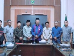 Bahas Banyak Pembangunan, Bupati Safaruddin Ajak Tokoh Masyarakat Bertemu Gubernur