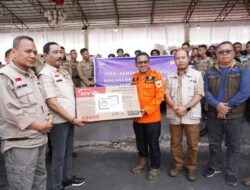 Keluarga Besar IPDN Salurkan Bantuan Korban Banjir Bandang Gunung Marapi, Bupati Eka Putra Ucap Terima Kasih