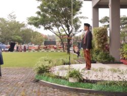 Rida Ananda Menjadi Pembina Upacara Peringatan Hari Pendidikan Nasional (Hardiknas)