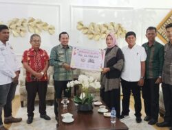 IKM Purbalingga Serahkan Bantuan Untuk Korban Galodo, Bupati Eka Putra Ucapkan Teeimakasih