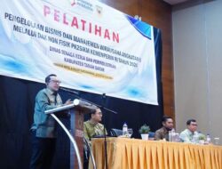 Buka Pelatihan Pengelolaan Bisnis, Bupati Eka Putra : Pabrik Pengelolaan Saos Tomat akan Terealisasi Tahun Ini