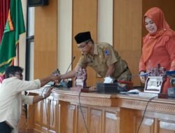 7 Fraksi DPRD Berikan Tanggapan Terhadap Nota penjelasan Walikota