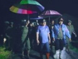 Pj. Wali Kota Payakumbuh Jasman Dt. Bandaro Bendang, Tinjau Lokasi Longsor