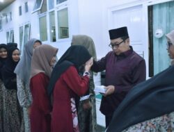 Pj Wako Jasman Undang Puluhan Anak Panti Asuhan Aisyiyah Payakumbuh Berbuka Puasa Bersama
