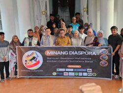 Terima Bantuan Beasiswa Untuk Korban Bencana dari Minangdiaspora, Bupati Eka Putra Ucapkan Terimakasih