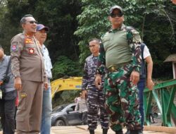Pasca Bencana Banjir Bandang Sejumlah Jembatan Bailey Dibagun, Bupati Eka Putra Sampaikan Terima Kasih