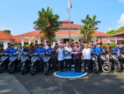 14 Kepala KUA di Tanah Datar Menerima Bantuan Kendaran Roda 2, Bupati Eka Putra Serahkan Langsung