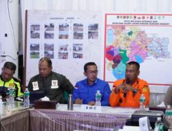 Masuki Hari ke 6 Setelah Banjir Bandang, Bupati Eka Putra : Tim Akan Memperpanjang Pencarian Korban Hilang