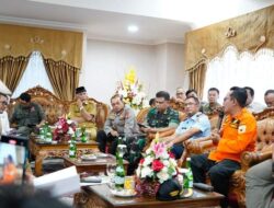 Bupati Eka Putra Paparkan Kondisi Terkini Tanah Datar Pasca Bencana Banjir Bandang Di Hadapan Kepala BNPB