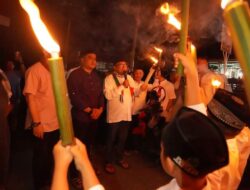Sambut Tahun Baru Hijriyah 1446 dan Milad ke 3, Bupati Eka Putra Lepas Pawai Obor Rumah Tahfidz Ukhuwah Piliang