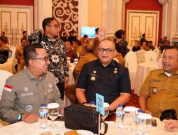 Hadiri Rakor Kesiapan Pilkada Serentak 2024, Bupati Eka Putra Imbau Masyarakat Kedepankan Pilkada Badunsanak