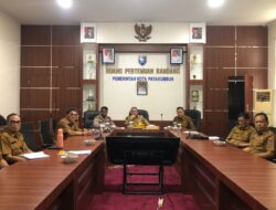 Penjabat (Pj) Wali Kota Payakumbuh Suprayitno bersama TPID (Tim Pengendali Inflasi Daerah)