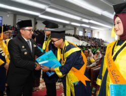 Hadiri Wisuda Ke-56 UIN Mahmud Yunus, Bupati : Wisuda Menjadi Titik Awal Dalam Melangkah
