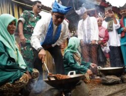Makan Bajamba Singgang Ayam, Bupati Eka Putra Resmi Buka SNSE Nagari Koto Baru