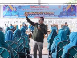 Bimtek Gerakan PKK, Bupati Eka Putra Ajak Kader Aktif Beri Informasi Yang Baik Kepada Masyarakat