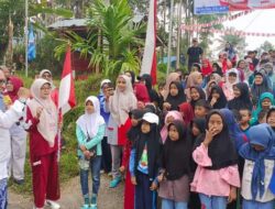 Meriahkan HUT RI, Bupati Eka Putra Lepas Warga Jorong Patar Gerak Jalan Jantung Sehat