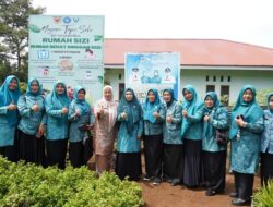 Didampingi Ny. Lise Eka Putra, TPPKK OKU Timur Studi Tiru Ke Nagari Tapi Selo