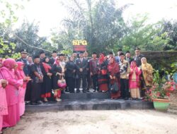 Sah,Pj. Wali Kota Payakumbuh Suprayitno meresmikan tugu monumen Sekolah Pendidikan Guru (SPG)