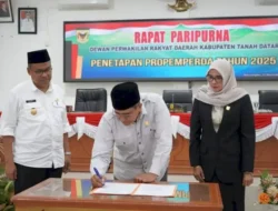 Pemda Dan DPRD Tanah Datar Sepakati Propemperda Tahun 2025