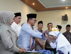 Bupati Eka Putra Hadiri Waqaf Hafizh VII Surau Da’wah Jorong Tanjuang
