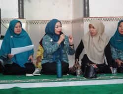 Ny. Lise Eka Putra Lakukan Pembinaan Gerakan PKK di Nagari Tanjuang Bonai