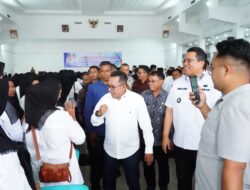 Perjuangkan Honorer, Bupati Eka Putra : Mari Kita Berdoa Bersama