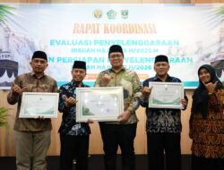 Hadiri Rakor Evaluasi PHU Tahun 2025, Wabup Ahmad Fadly Terima Piagam Penghargaan