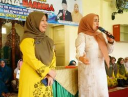 Darurat Narkoba, Ketua TP PKK Tanah Datar Ny. Lise Eka Putra Lakukan Sosialisasi Bahaya Narkoba Kepada Pelajar Bersama BNN Kota Payakumbuh