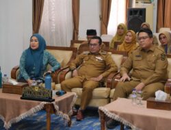 Rakor Secara Daring Bersama Mendagri dan Menkes, Bupati Eka Putra Sampaikan Beberapa Hal Ini