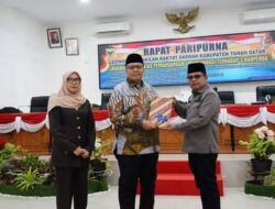 Bupati Sampaikan Jawaban atas Pemandangan Umum Fraksi Terhadap 3 Ranperda