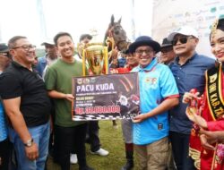 Derby 1.600 Meter Tutup Hari Pertama Pacu Kuda Wirabraja 2026, Emmera Jadi Juara