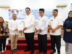 Penyerahan Hasil Penilaian Administrasi TAhun 2025,  Wabup Ahmad Fadly Minta OPD Terus Tingkatkan Layanan
