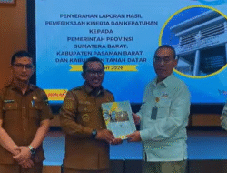 Pemerintah Kabupaten Tanah Datar Terima LHP Kepatuhan Pengelolaan Pajak dari BPK RI
