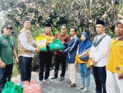 Ringankan Duka Korban Kebakaran, Camat Salimpaung Dampingi Kadis Sosial dan Ketua Baznas Tanah Datar Serahkan Bantuan