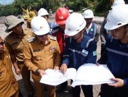 Bupati Eka Putra Tinjau Progres Pembangunan Sabodam Sungai Jambu, Pastikan Pengerjaan Lancar