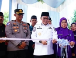 Bupati Eka Putra Launching Posyandu Mawar Merah 6 SPM dan Resmikan Sekolah Lansia Semarak Nagari Paninjauan